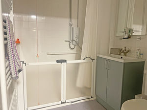 Photo 1- click for photo gallery